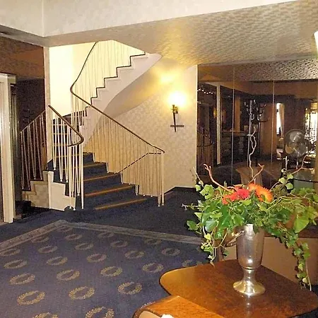 Hotell Stadt 3*