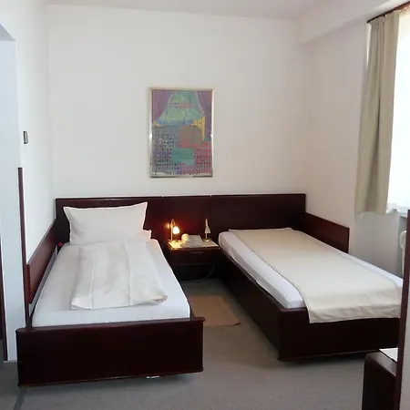 Hotel Stadt 3*