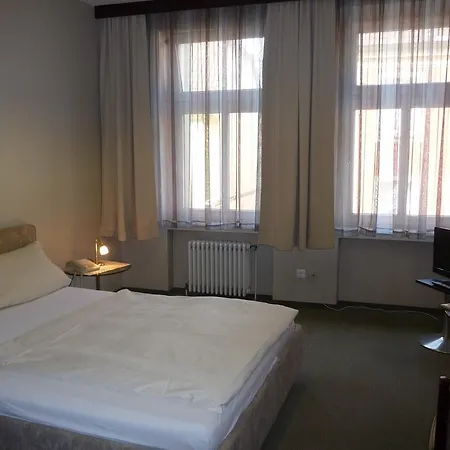 Stadt 3*